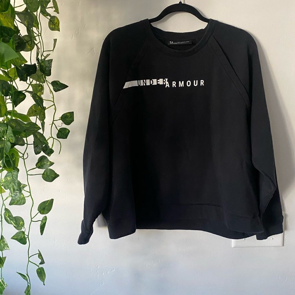 Under Armour black crew sport casual sweater